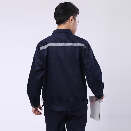 藏青拼米色涤棉线卡冬季厂服AC090-DJ
